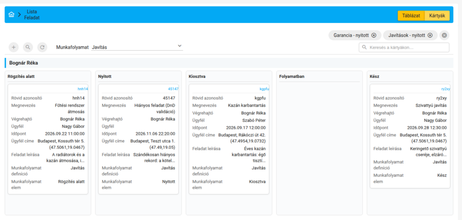 [Kártyás nézet áttekintése] A kártyás nézet áttekintő képe: workflow-oszlopokba rendezett kártyák, a műveletsorban a „+” és keresés gombok, a workflow-definíció legördülő, a jobb oldalon a gyorskereső mező, jobbra fent a Táblázat/Kártyák váltó
